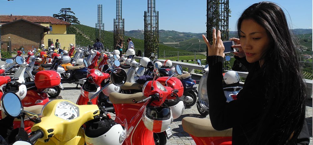 Vespa nelle Langhe